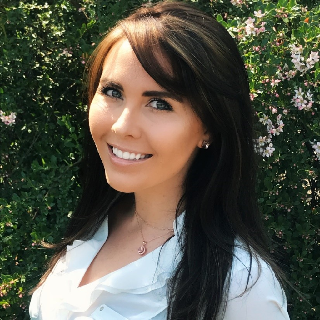 Alyssa Abe John L. Scott Real Estate Seattle Westwood