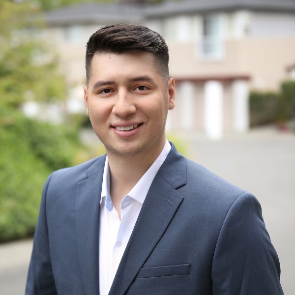 Cristian Torres | John L. Scott Real Estate | Kent North