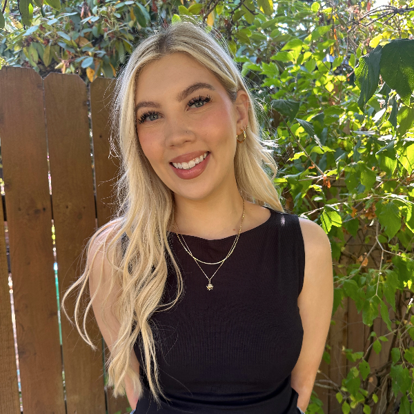 Kyra Middal-Dumdeang | John L. Scott Real Estate | Portland Central