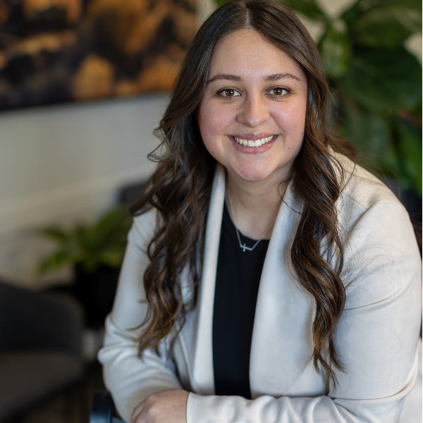 Vanessa Navarrete | John L. Scott Real Estate | Yakima
