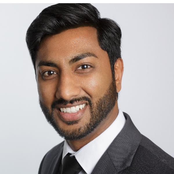 Zaheen Khan | John L. Scott Real Estate | Lynnwood Center