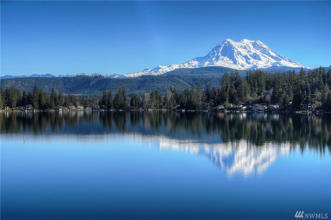 Beautiful Eatonville Clear Lake Waterfront Home 35801 Meridian Rd E Eatonville Wa 98328